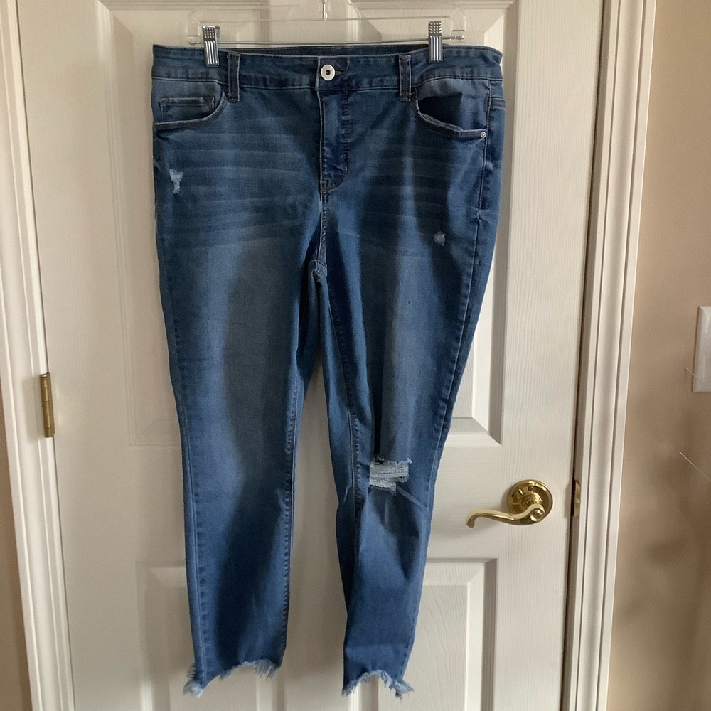 TRUE CRAFT JEANS